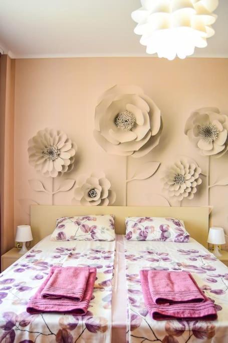 Charming Sunny Apartment+Swimming Pool セインツ・コンスタンティン＆ヘレナ エクステリア 写真